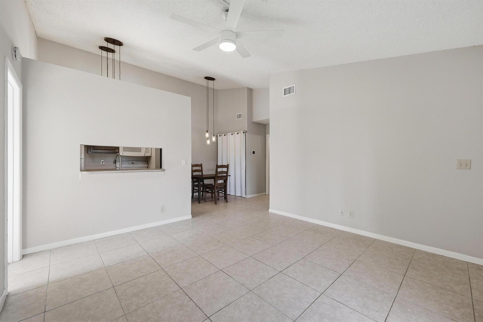 6286 Chasewood Drive, Jupiter FL 33458 photo 2