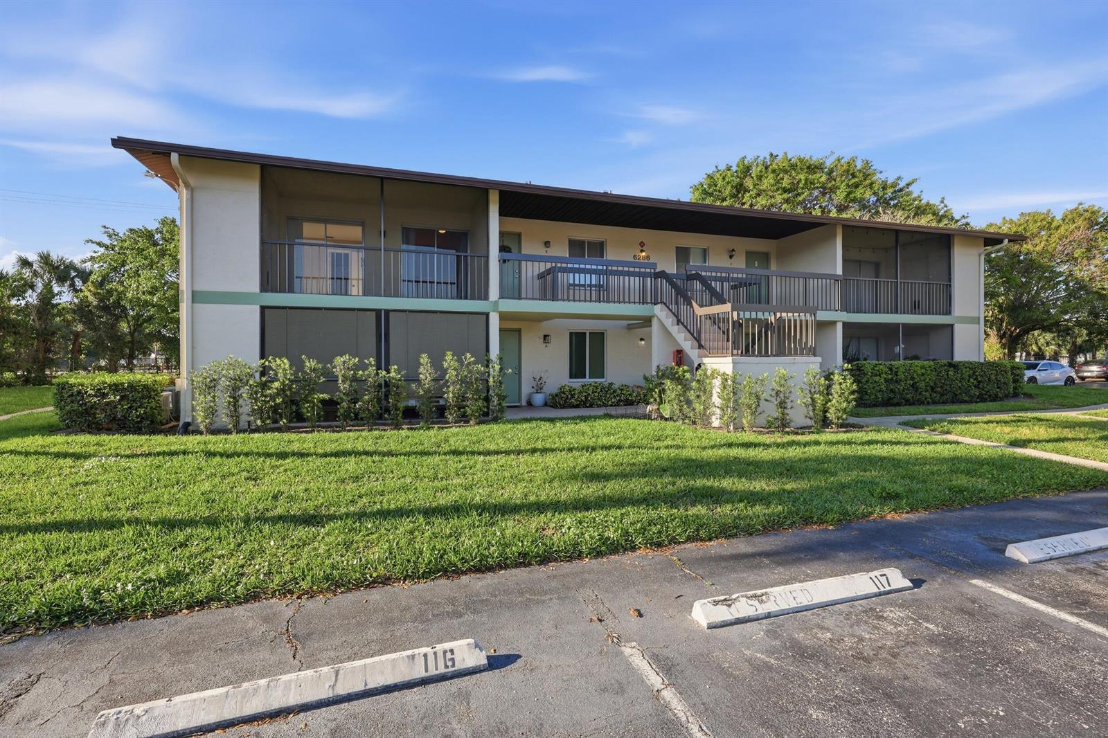 6286 Chasewood Drive, Jupiter FL 33458