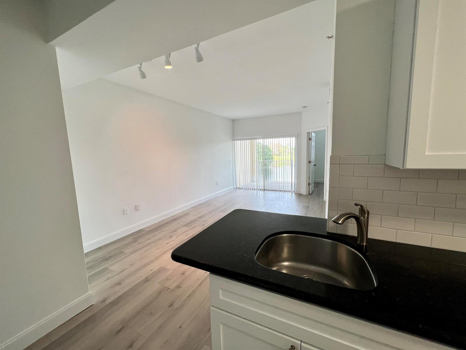 2040 Greenview Shores Boulevard # 214, Wellington FL 33414 photo 3