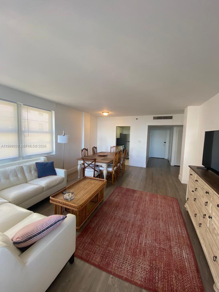 100 Lincoln Rd # 721, Miami Beach FL 33139 photo 3