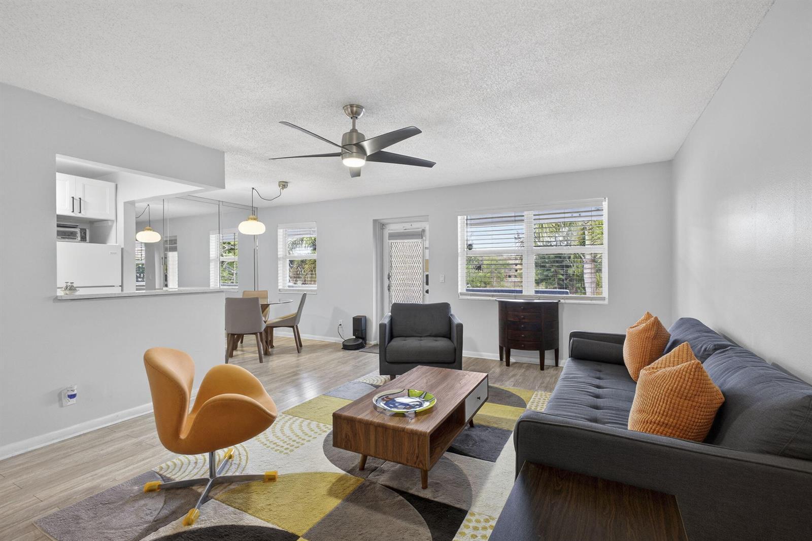 155 Windsor G, West Palm Beach FL 33417 photo 5