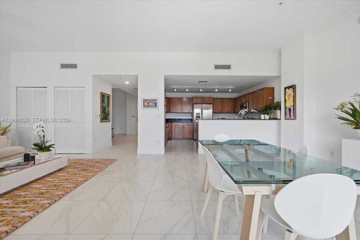 8390 SW 72nd Ave # 106, Miami FL 33143 photo 3