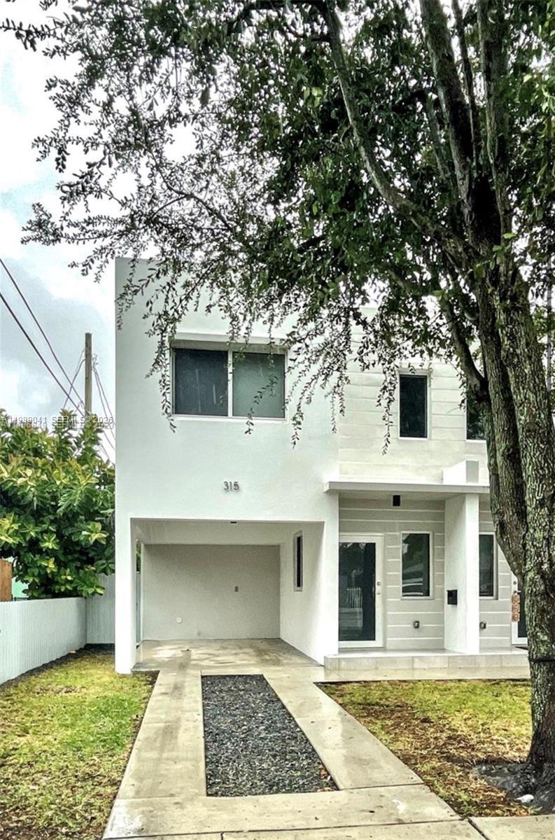 315 NW 34th Ave # 315, Miami FL 33125 photo 2