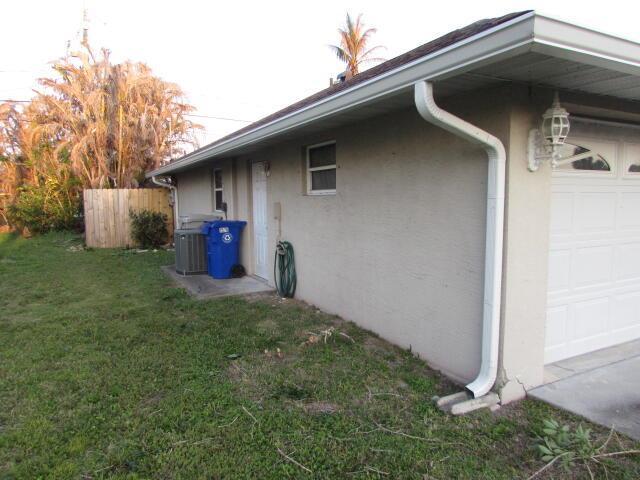 1570 6th Avenue, Vero Beach FL 32960 photo 2