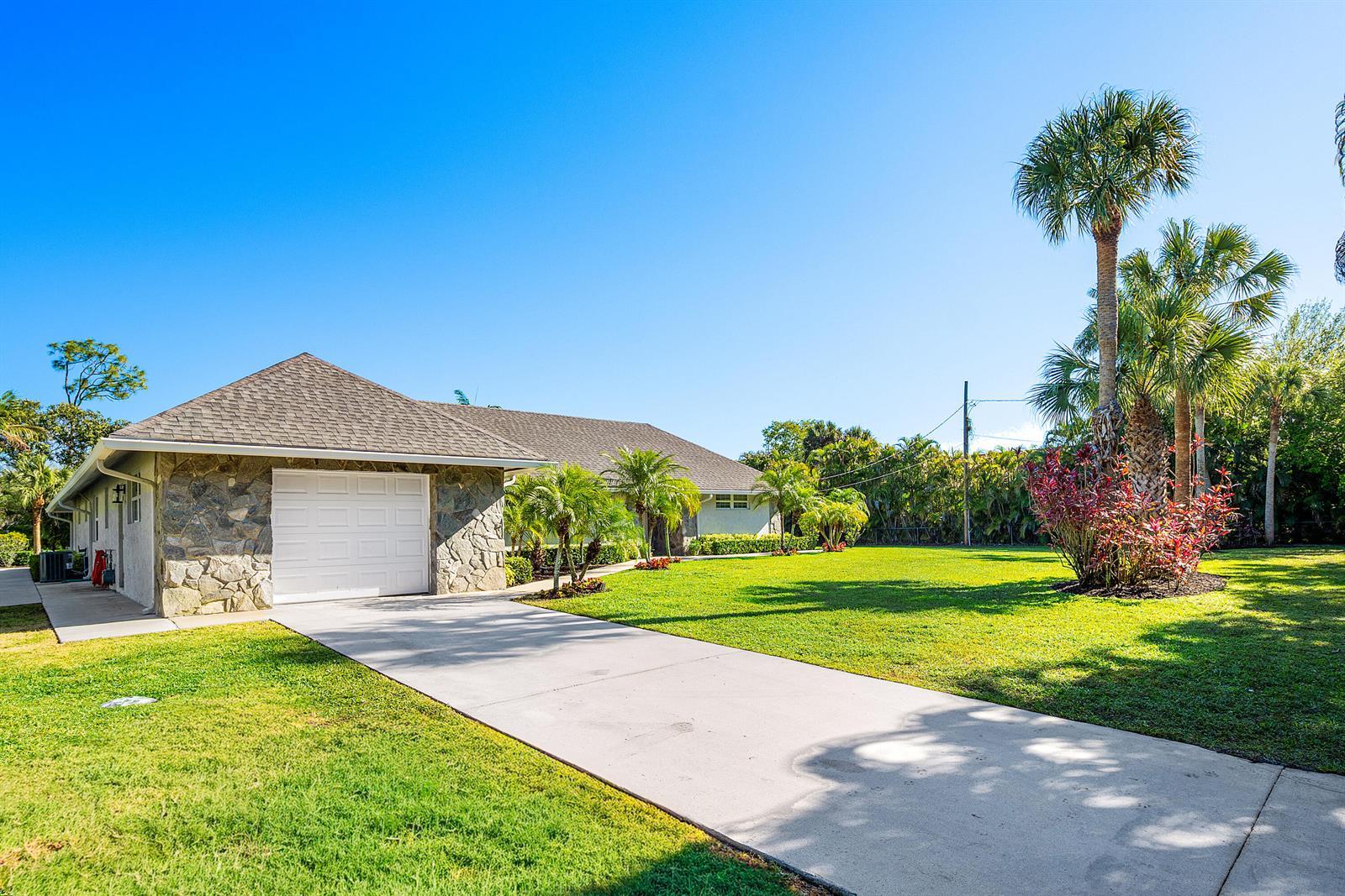 8811 Pinion Drive, Wellington FL 33467 photo 4