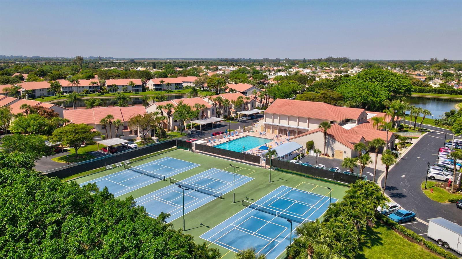 7930 Lake Sands Drive, Delray Beach FL 33446 photo 2