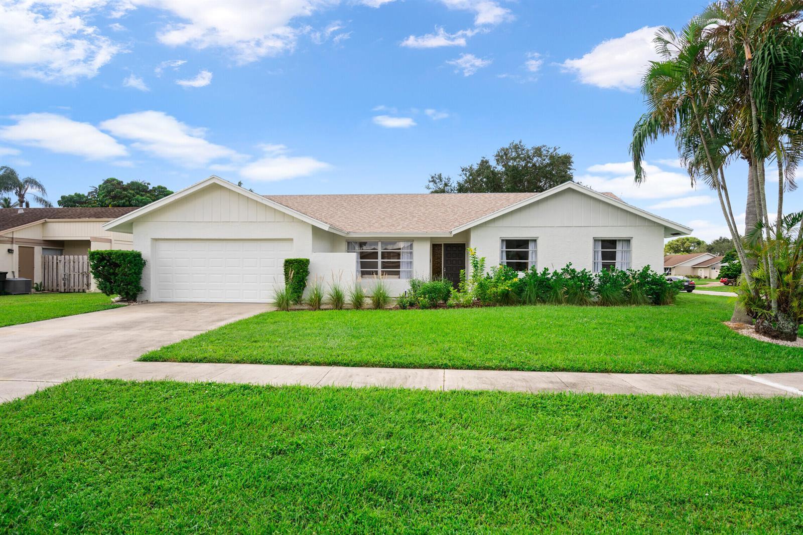 1019 Larch Way, Wellington FL 33414