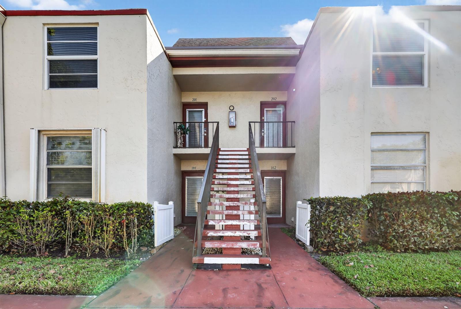 9 Willowbrook Lane # 202, Delray Beach FL 33446 photo 2