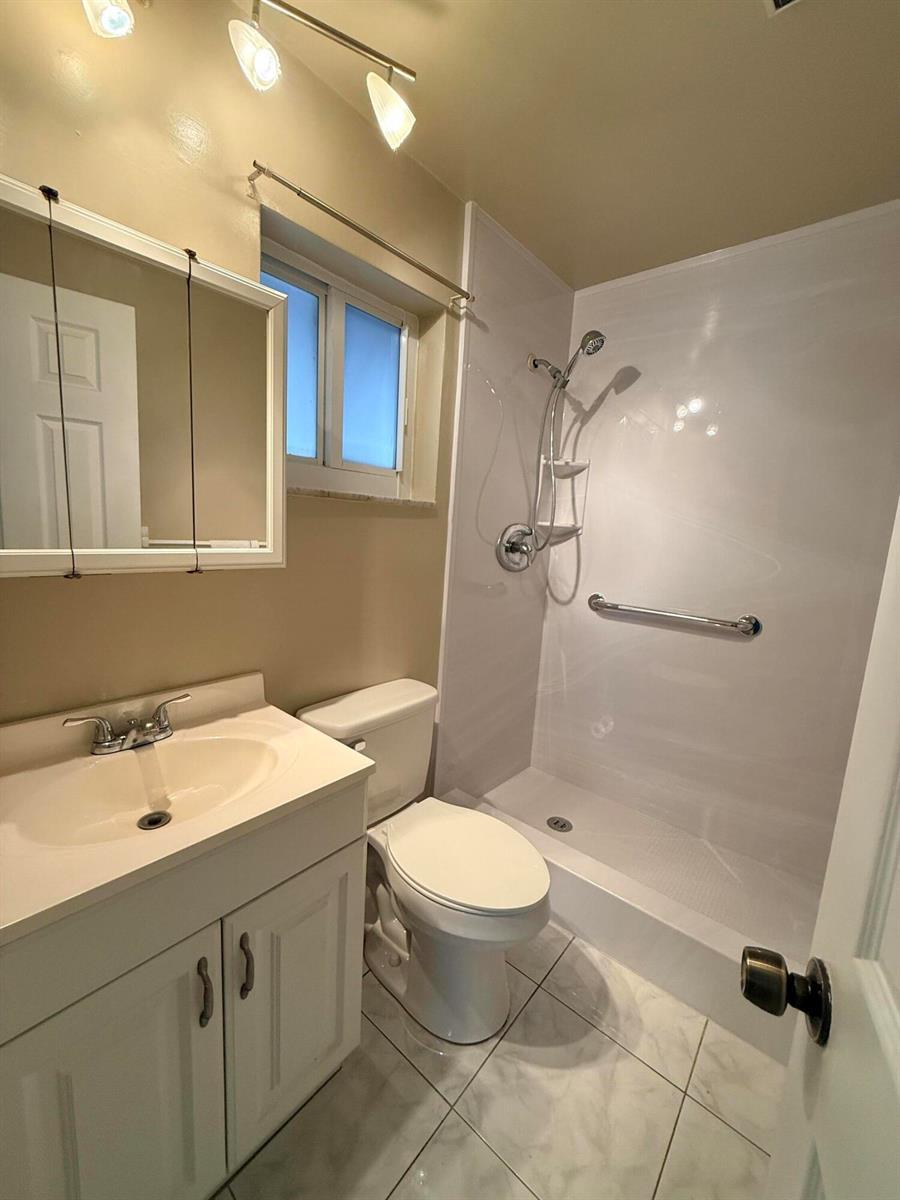 2751 NW 4th Avenue, Pompano Beach FL 33064 photo 5
