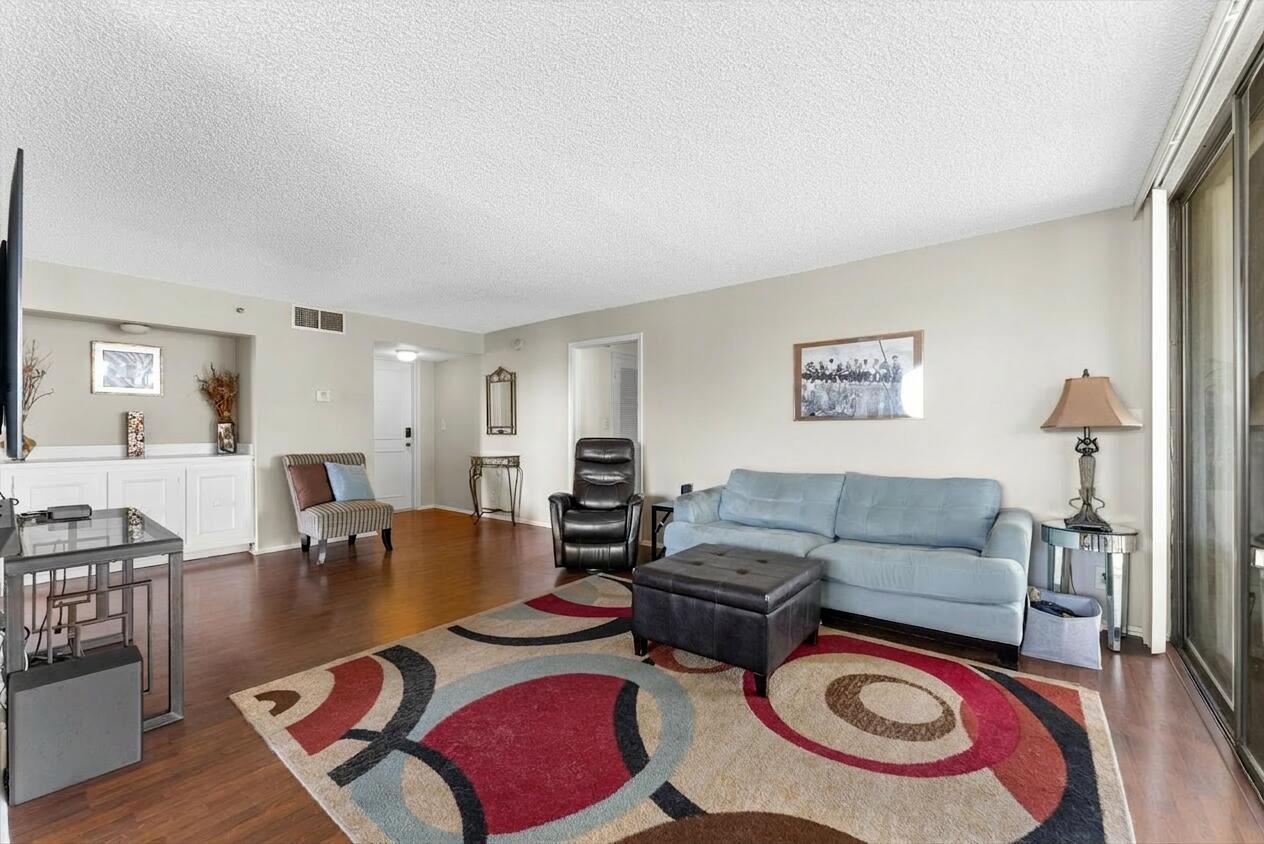 1832 Bridgewood Drive, Boca Raton FL 33434 photo 3