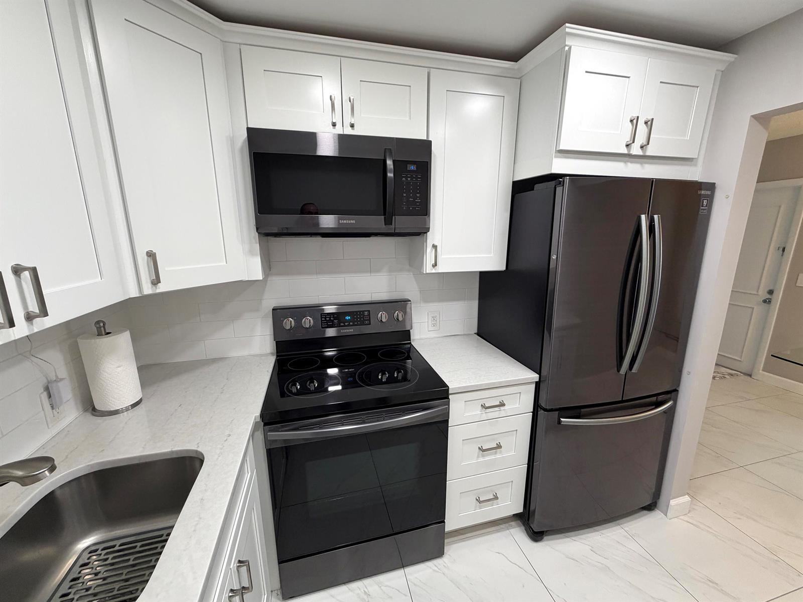 101 Dorset C, Boca Raton FL 33434 photo 5