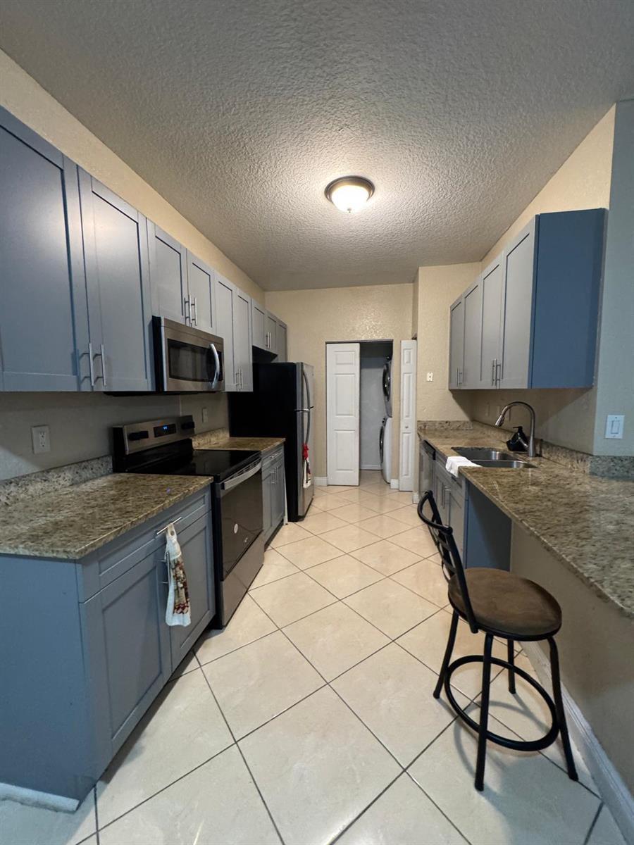 3549 Forest Hill Boulevard # 25, Palm Springs FL 33406 photo 5