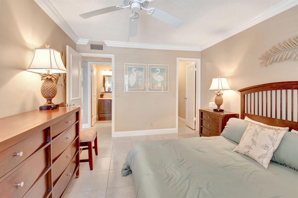 595 Normandy M, Delray Beach FL 33484 photo 5