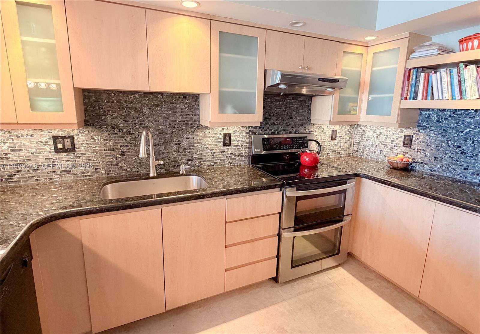 1800 Collins Ave # 9E, Miami Beach FL 33139 photo 5