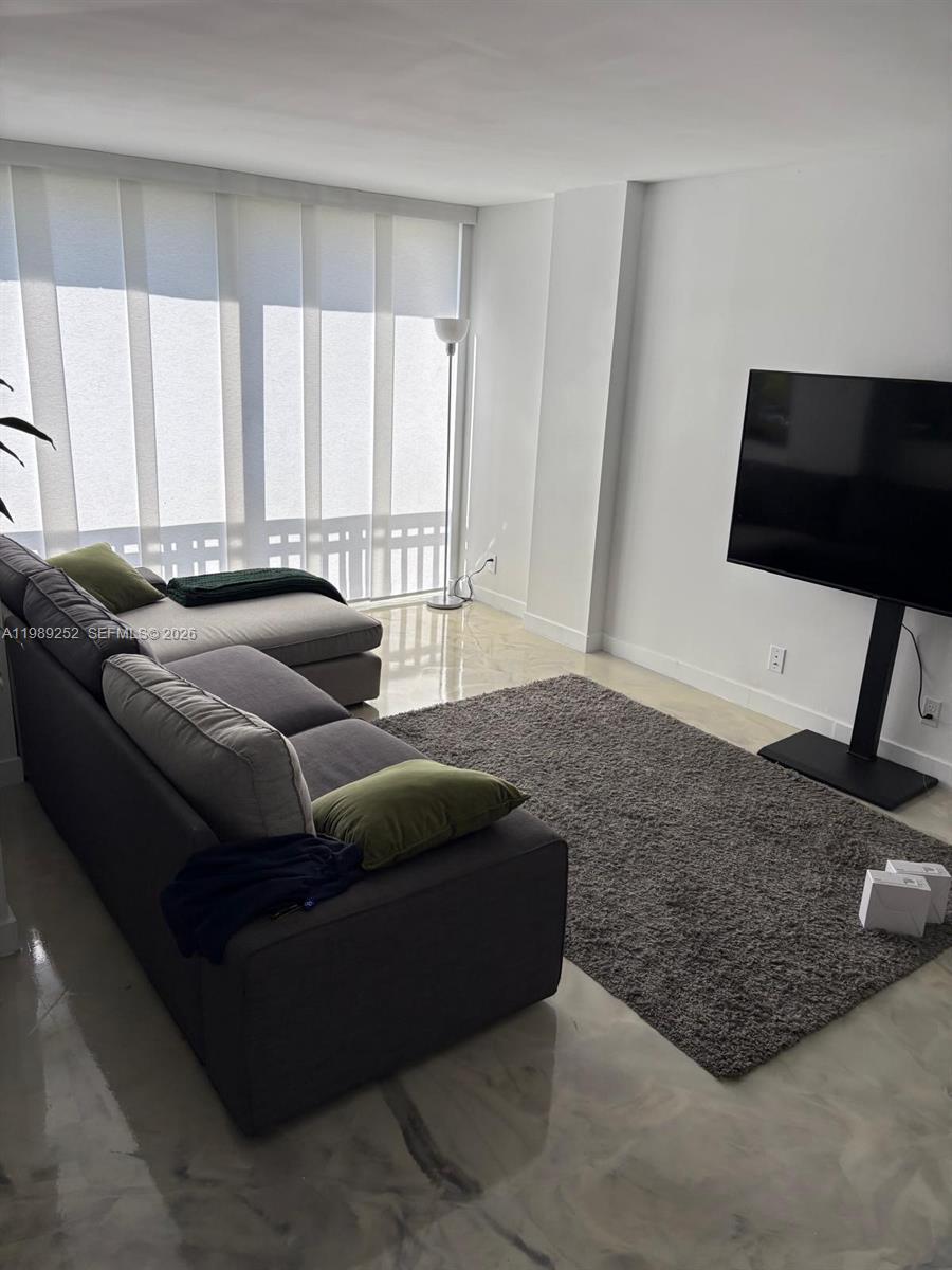 Sunny Isles Beach, FL 33160
