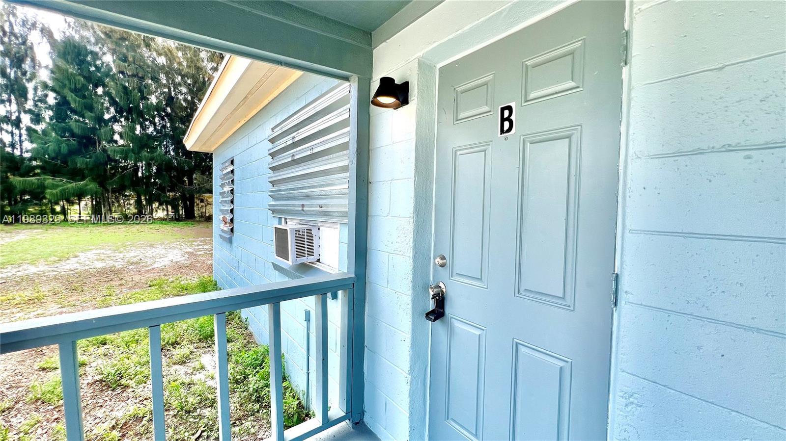 1308 N 21st St # B, Fort Pierce FL 34950 photo 3