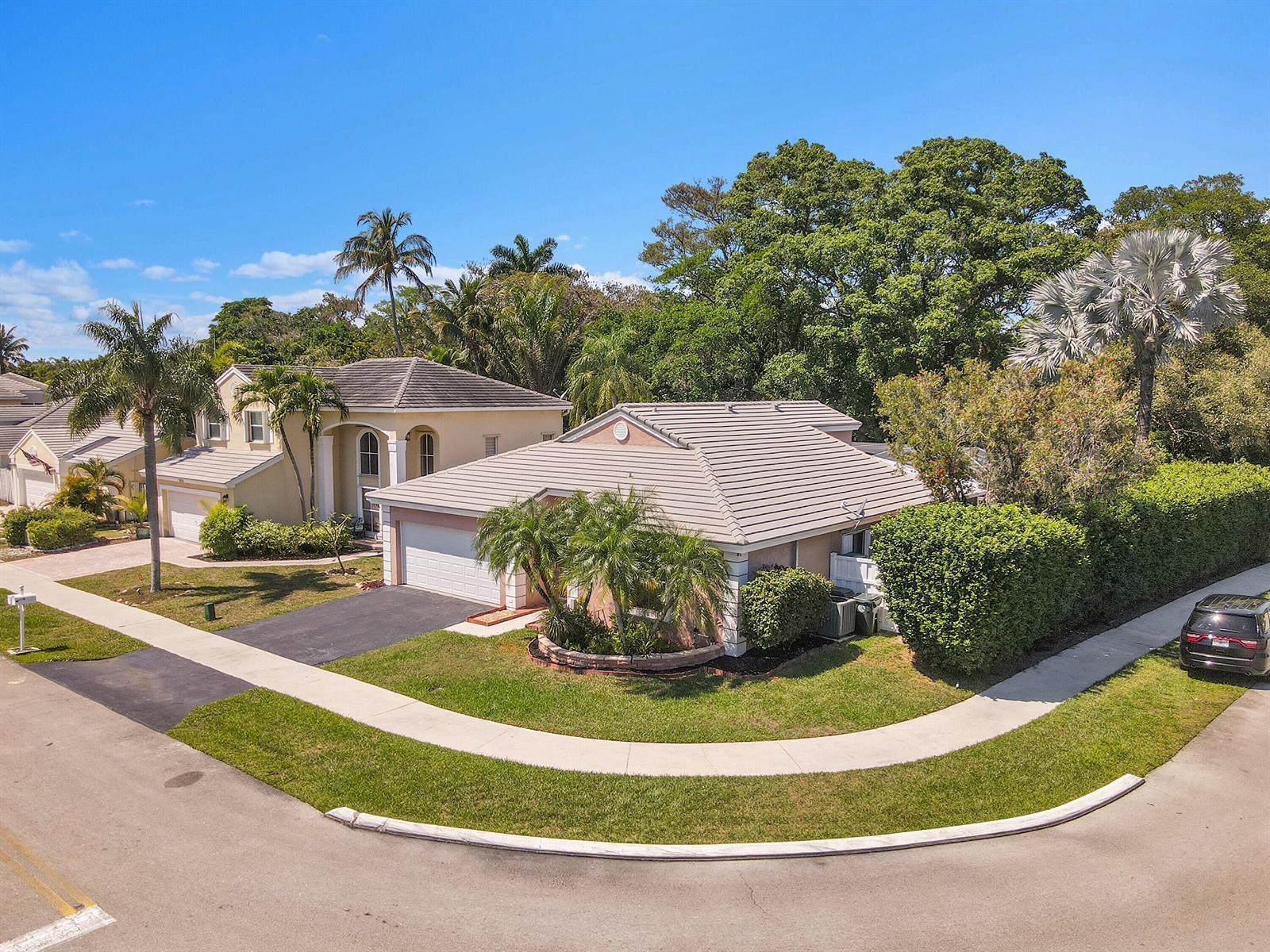 5303 NW 53rd Street, Coconut Creek FL 33073 photo 2