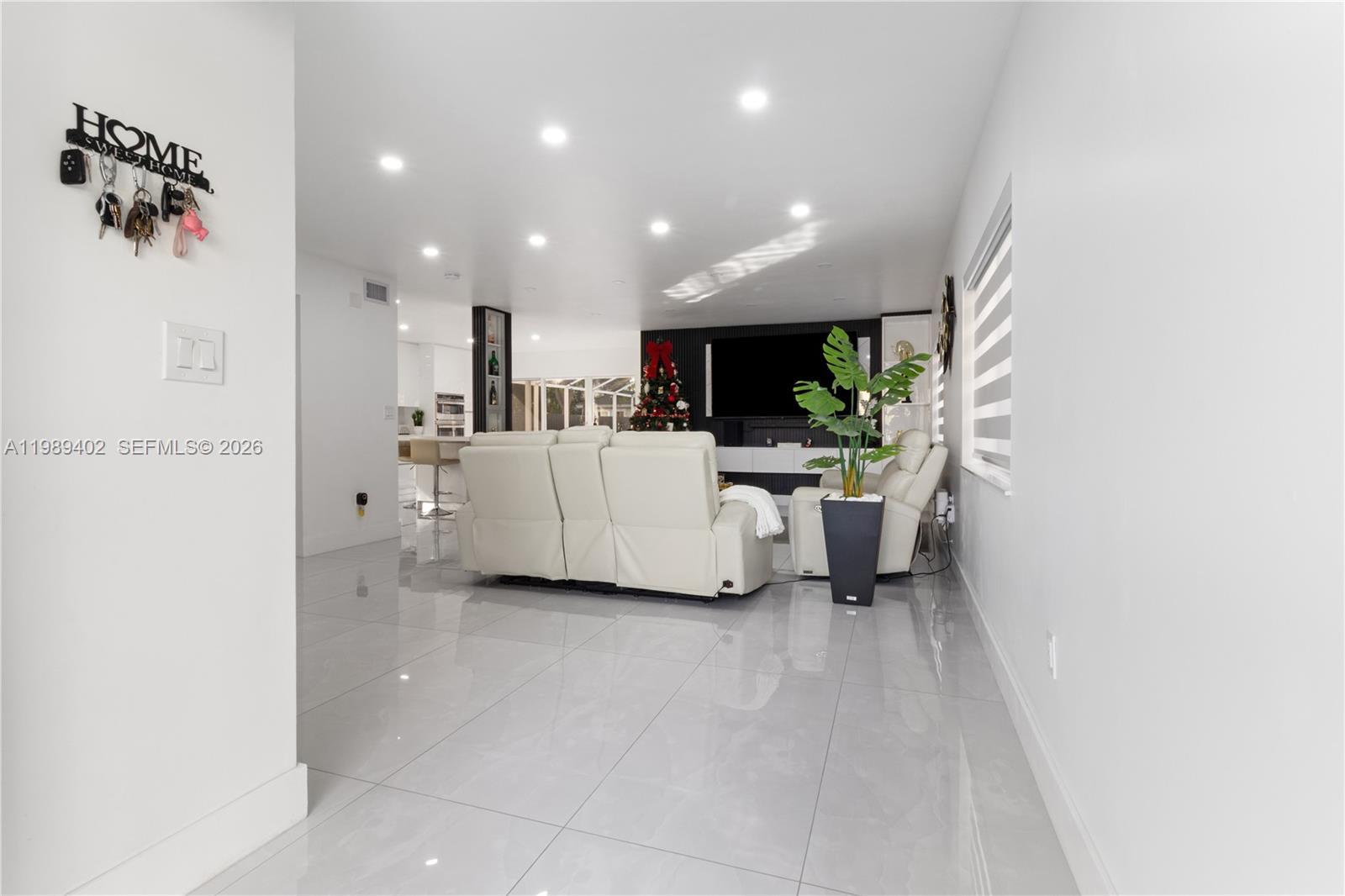 14052 SW 167th Ter, Miami FL 33177 photo 4