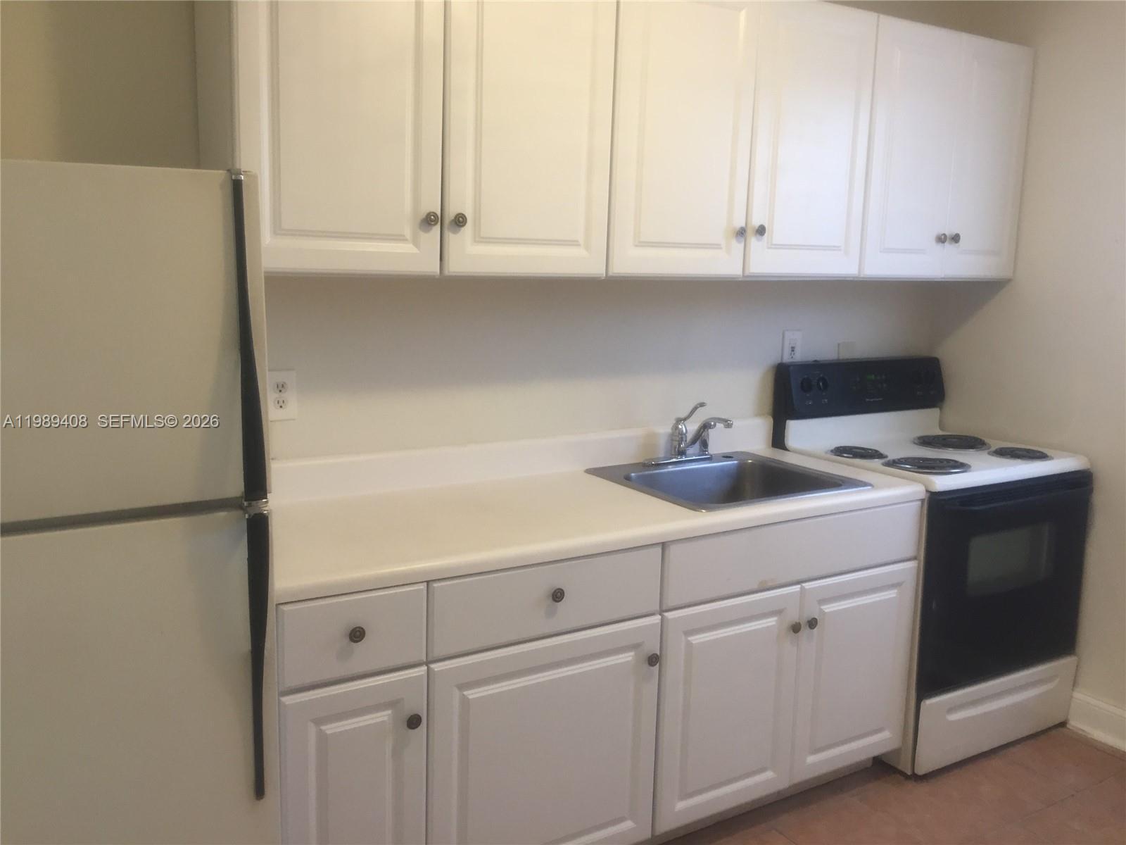 2551 NW 13th St # 29, Miami FL 33125 photo 2