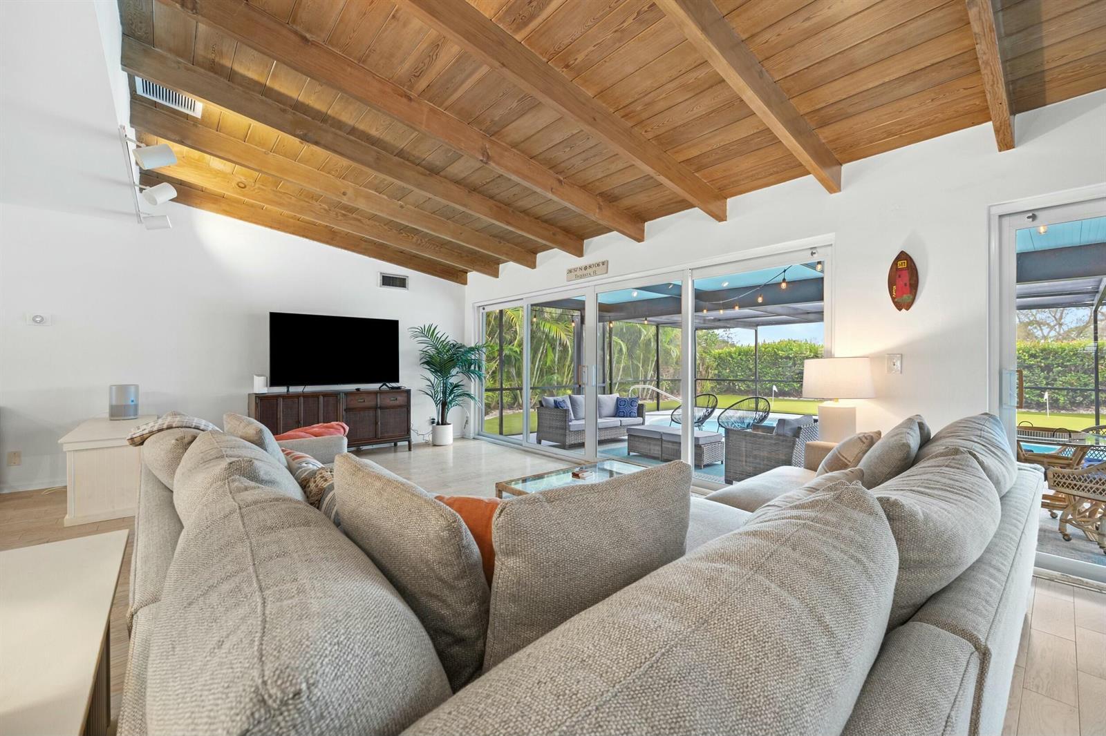 337 Fairway N, Tequesta FL 33469 photo 3
