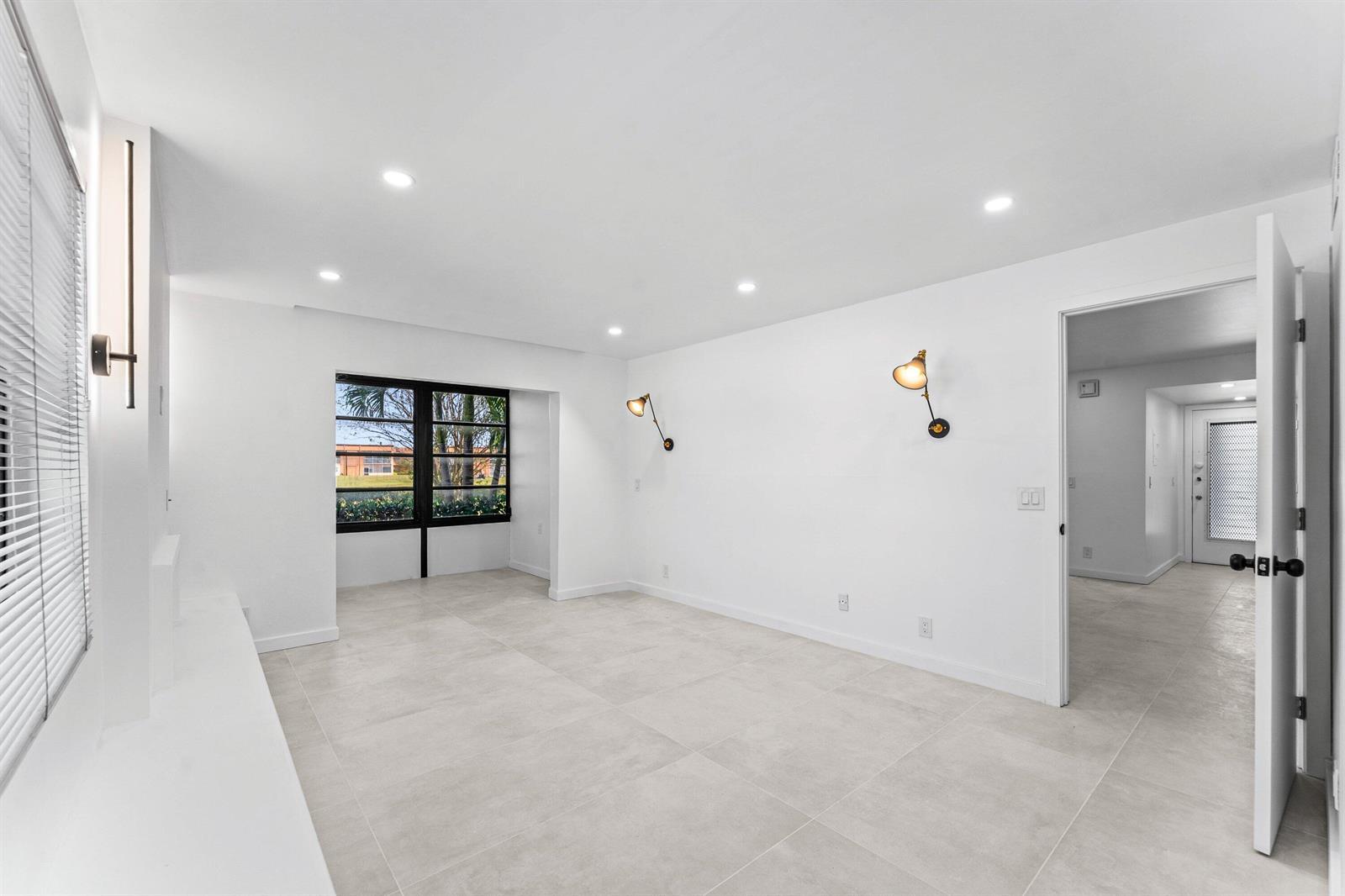 551 Piedmont L, Delray Beach FL 33484 photo 2