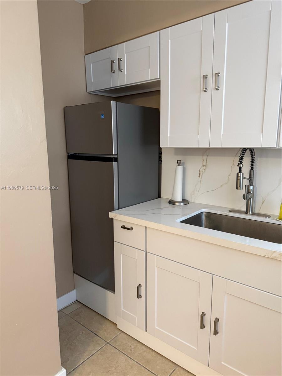 321 Wilson St # A204, Hollywood FL 33019 photo 4