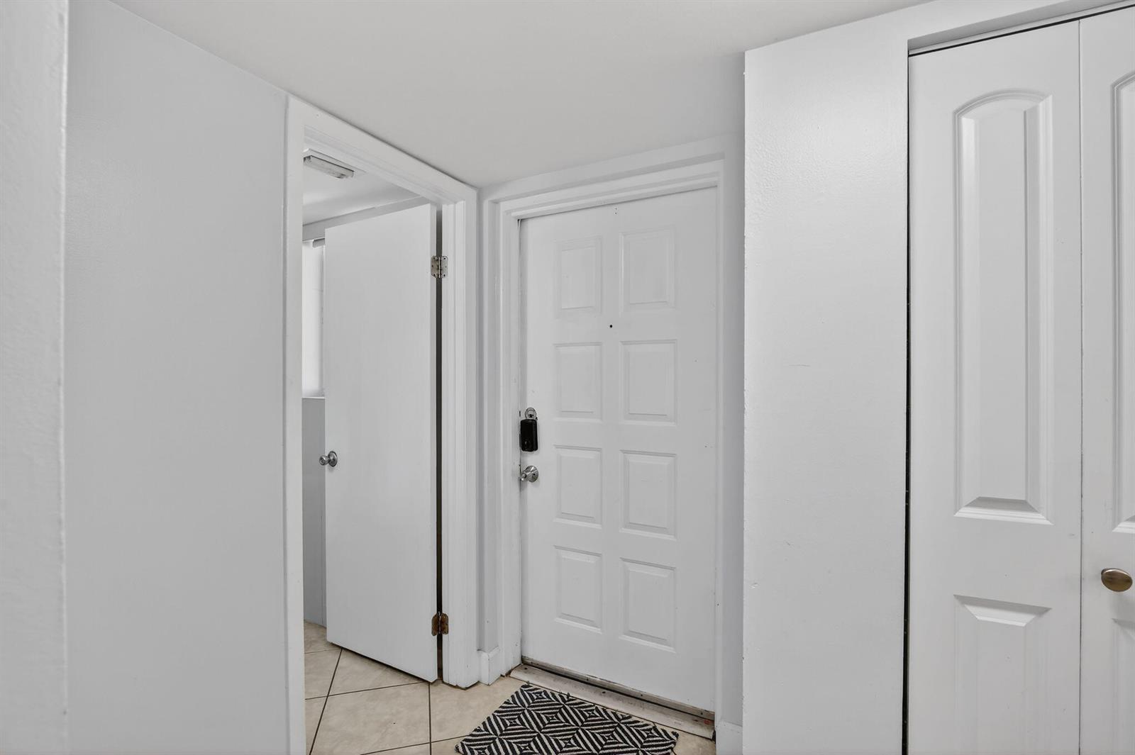 807 NW 91st Terrace NW # 807, Plantation FL 33324 photo 2