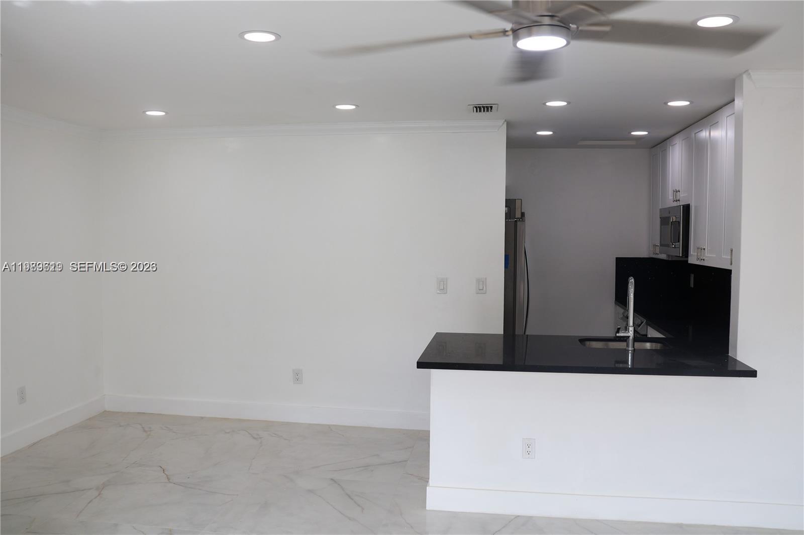 2550 W 67th Pl # 32, Hialeah FL 33016 photo 5