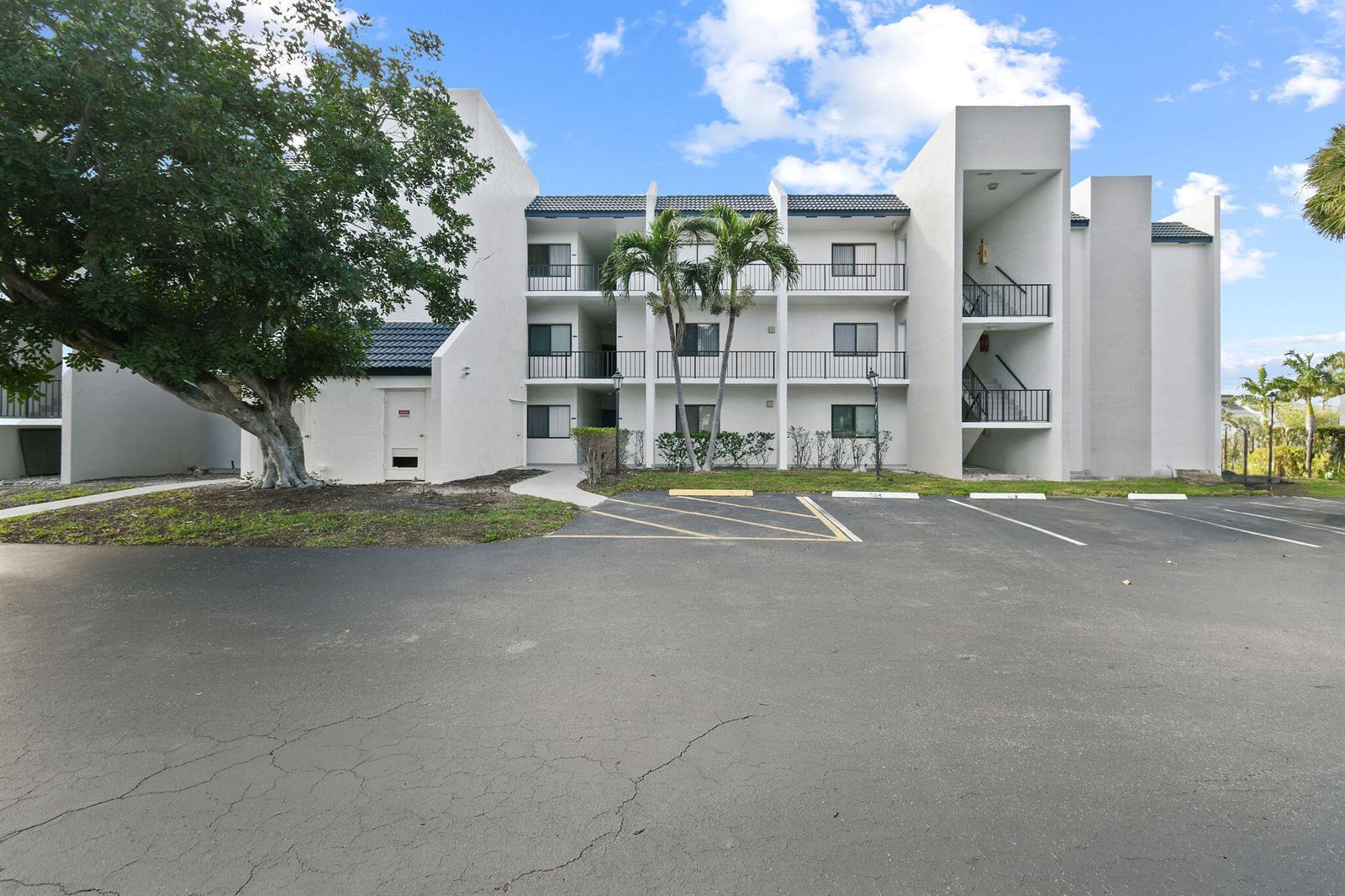 1605 S Us Highway 1, Jupiter FL 33477 photo 3
