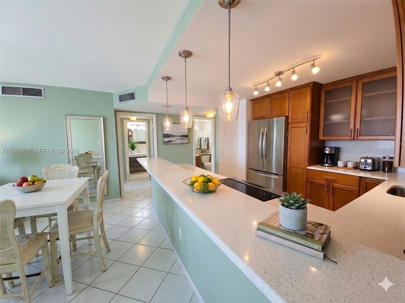 2851 NE 183rd St # 905E, Aventura FL 33160 photo 2