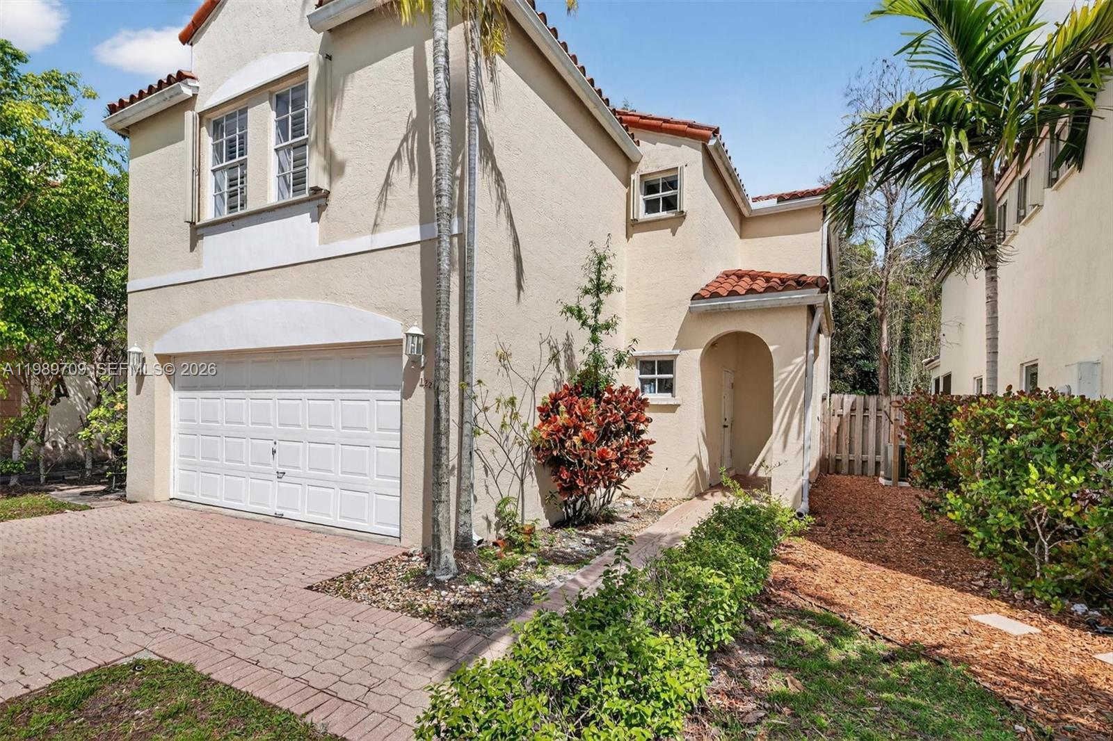 12289 NW 1st St, Plantation FL 33325 photo 2