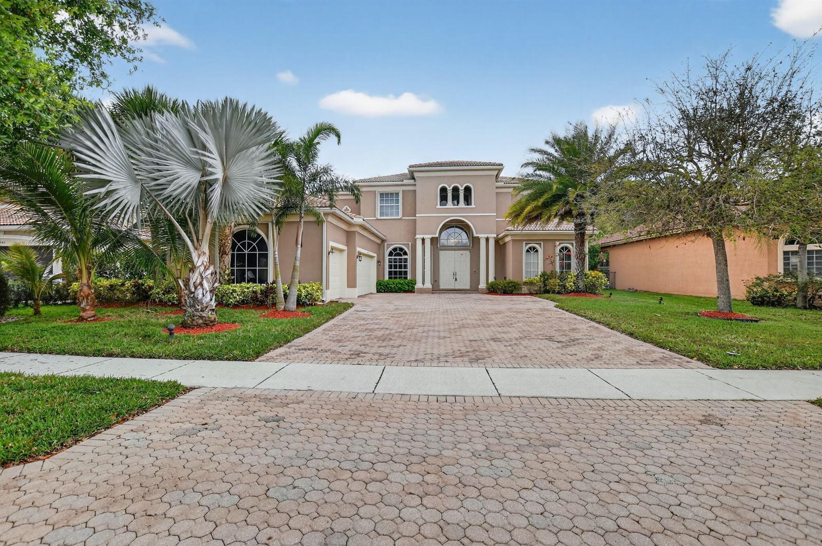 6039 Walnut Hill Drive, Lake Worth FL 33467