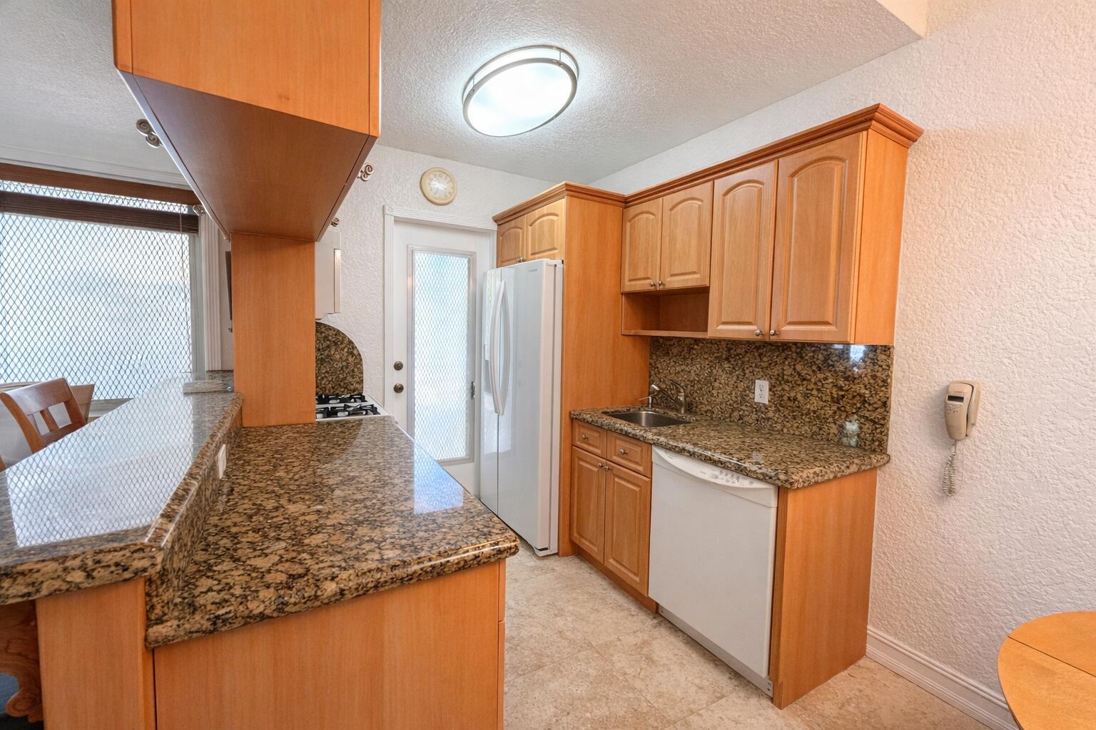 655 Meridian Avenue # 24, Miami Beach FL 33139 photo 3