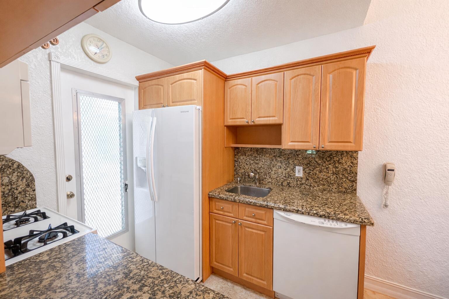 655 Meridian Avenue # 24, Miami Beach FL 33139 photo 4
