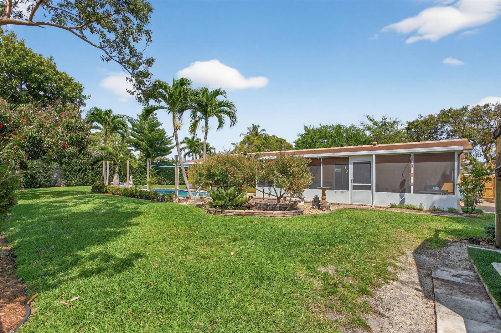 6720 SW 7th Street, Margate FL 33068 photo 3