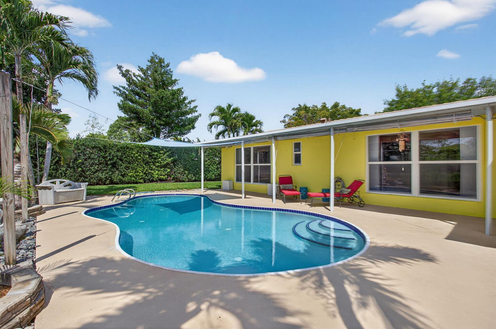 6720 SW 7th Street, Margate FL 33068 photo 4