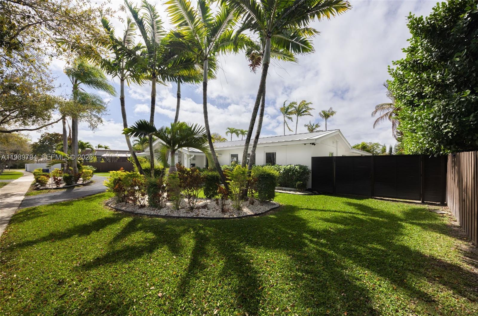 17520 SW 89th Ave, Palmetto Bay FL 33157