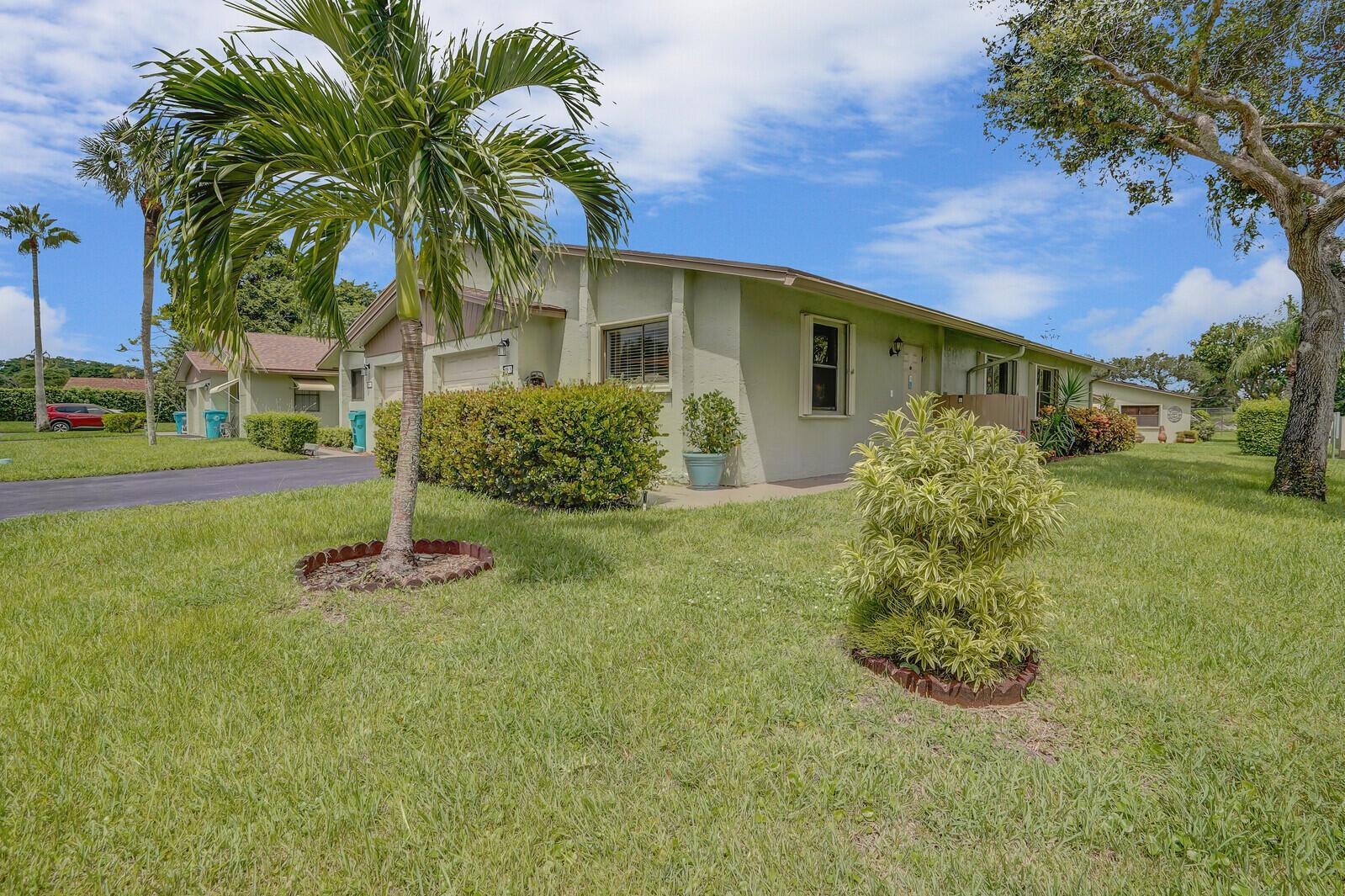 1737 Palmland Drive, Boynton Beach FL 33436 photo 3