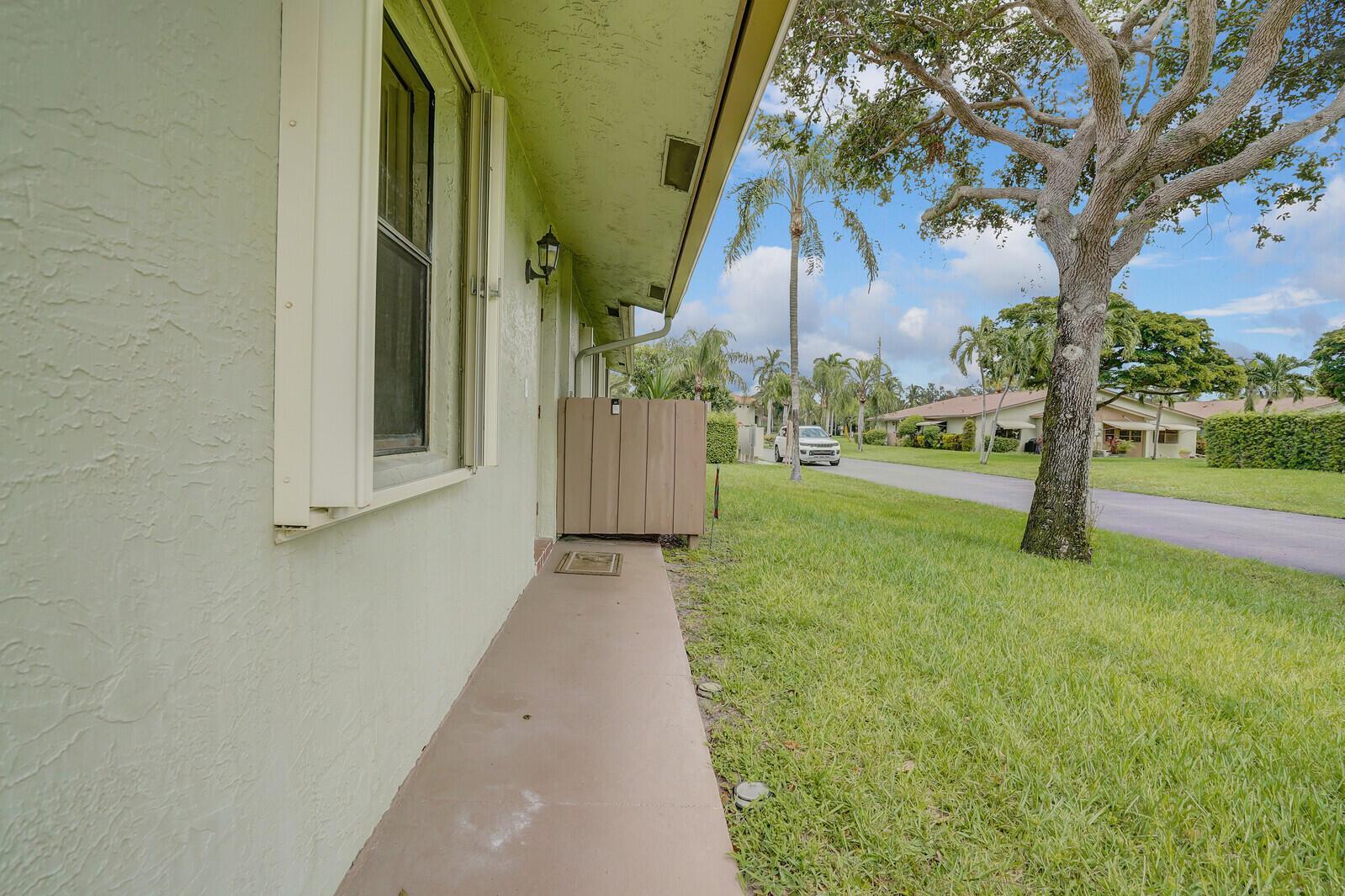 1737 Palmland Drive, Boynton Beach FL 33436 photo 5