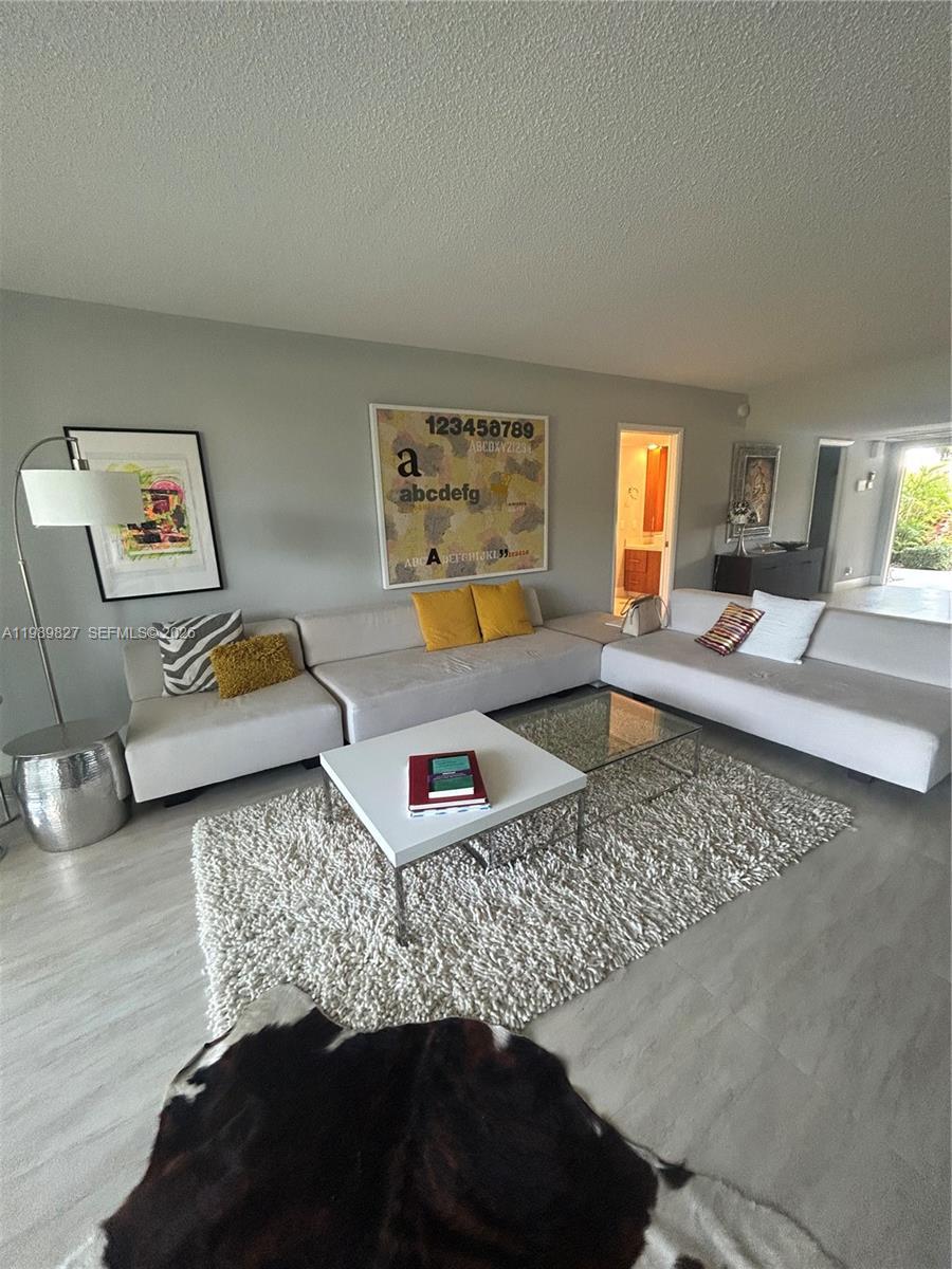 4017 N Cypress Dr # 102, Pompano Beach FL 33069 photo 3