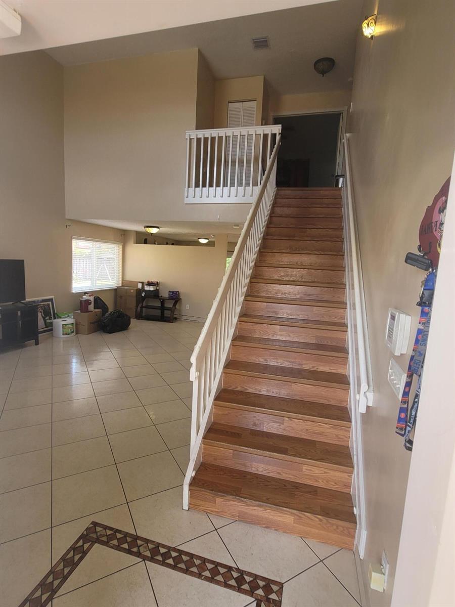 8448 NW 196th Terrace, Hialeah FL 33015 photo 5