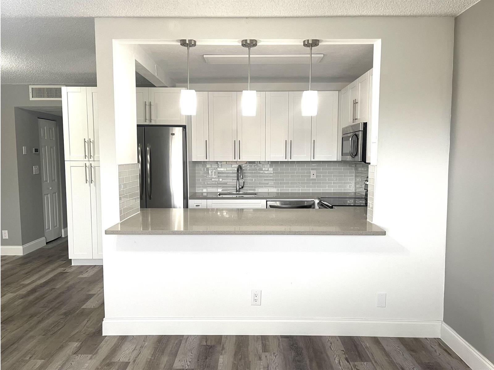 700 Village Green Court # 319, Palm Springs FL 33461 photo 4