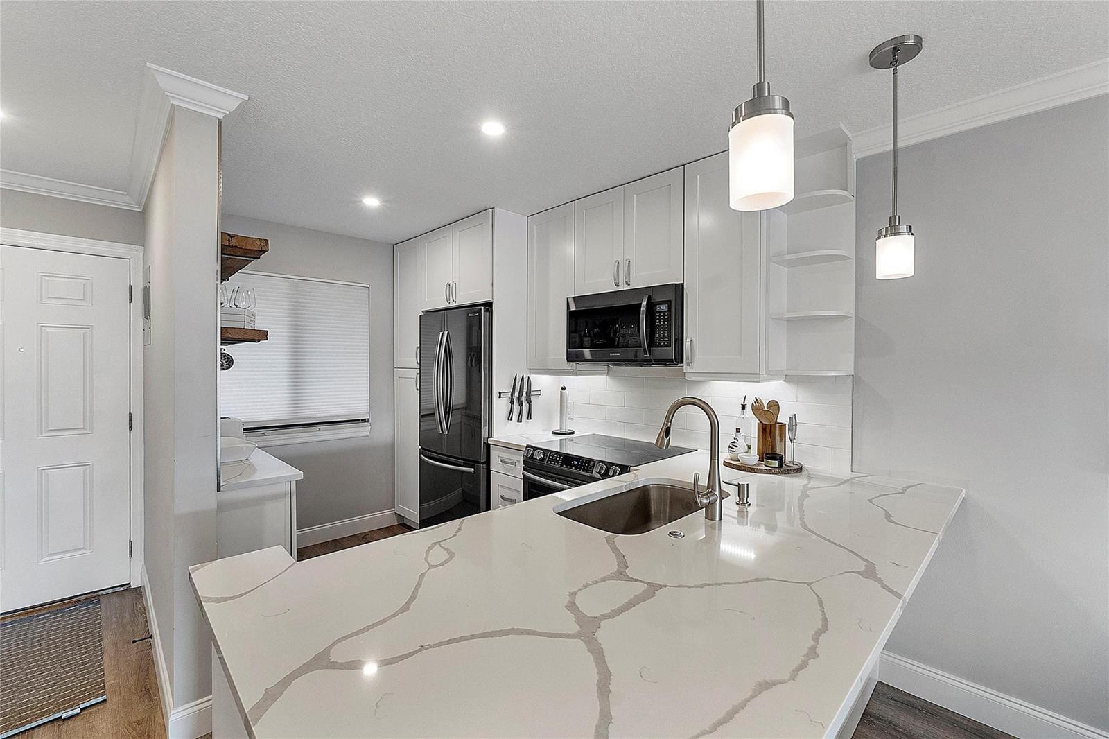 4230 Deste Court # 305, Lake Worth FL 33467 photo 2