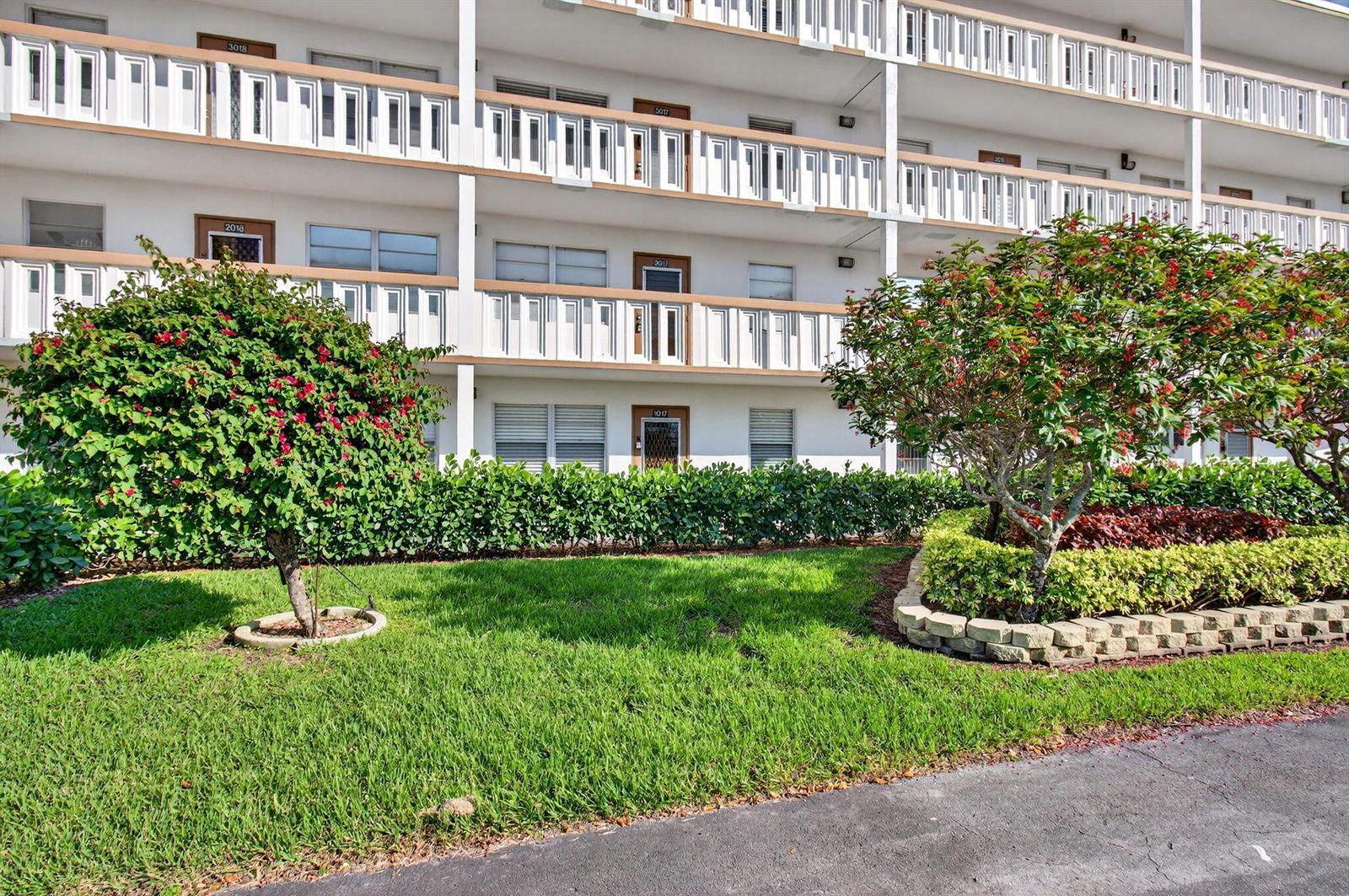 1017 Cornwall A, Boca Raton FL 33434 photo 4
