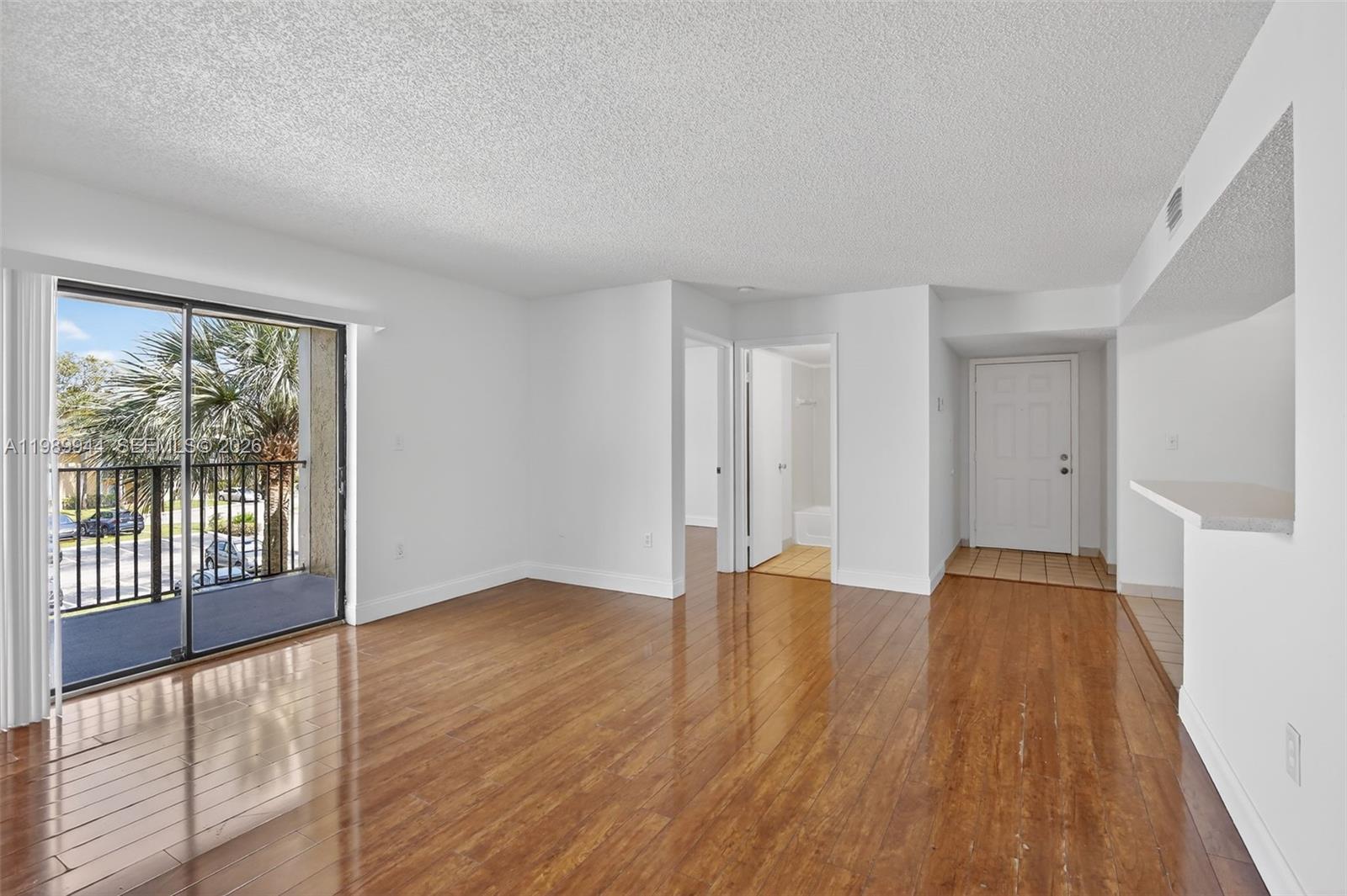 400 W Palm Cir W # 306, Pembroke Pines FL 33025 photo 5
