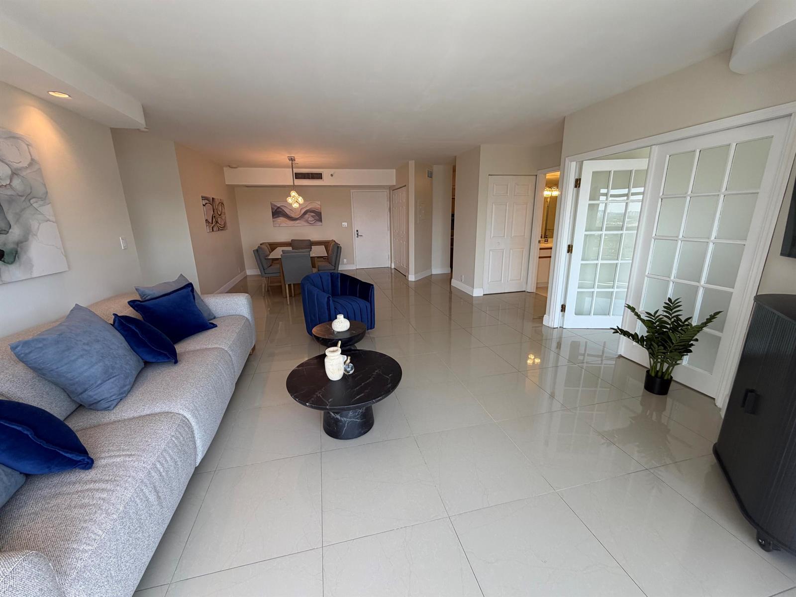 3530 Mystic Pointe Drive # 2303, Aventura FL 33180 photo 3