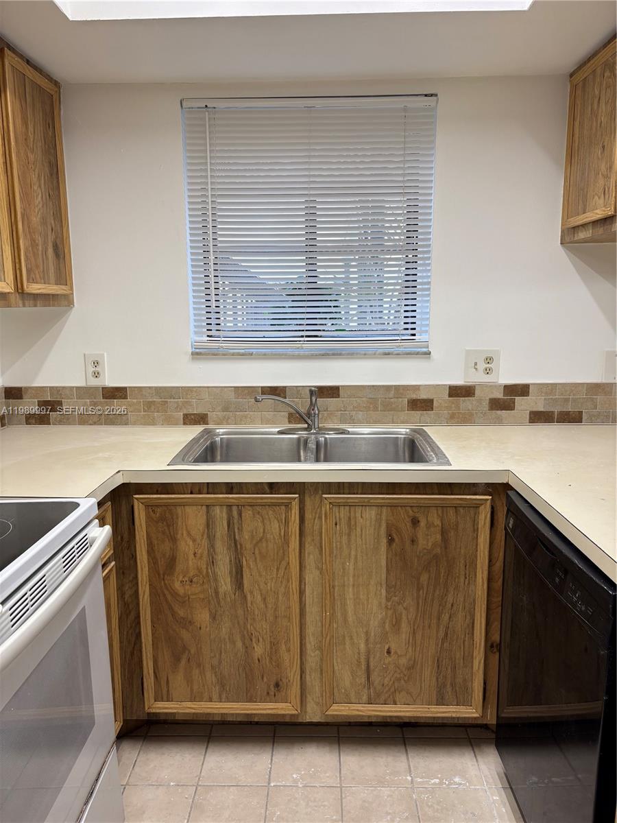 8444 Shadow Ct # 3, Coral Springs FL 33071 photo 2