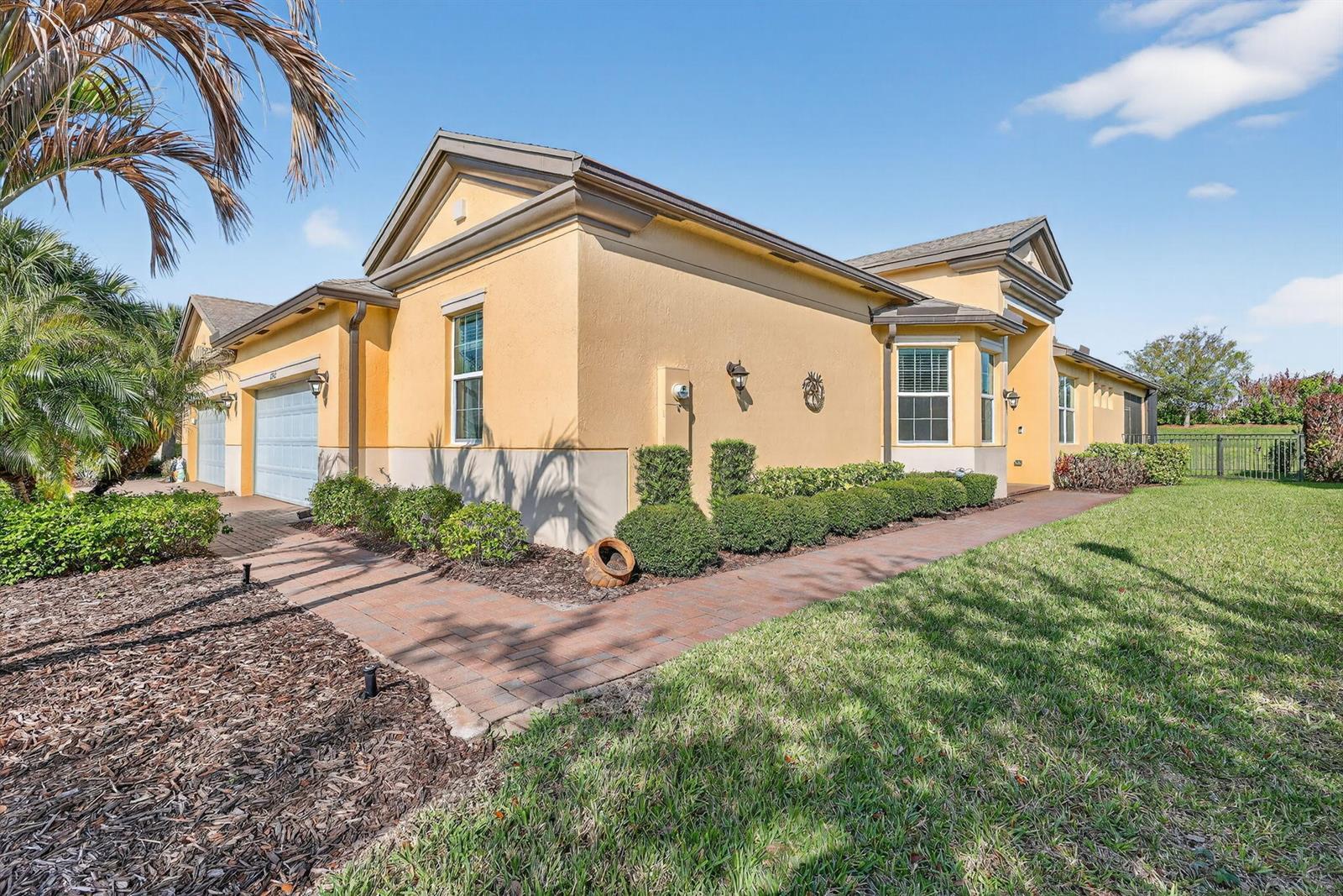 12932 SW Lake Fern Circle, Port St. Lucie FL 34987 photo 2