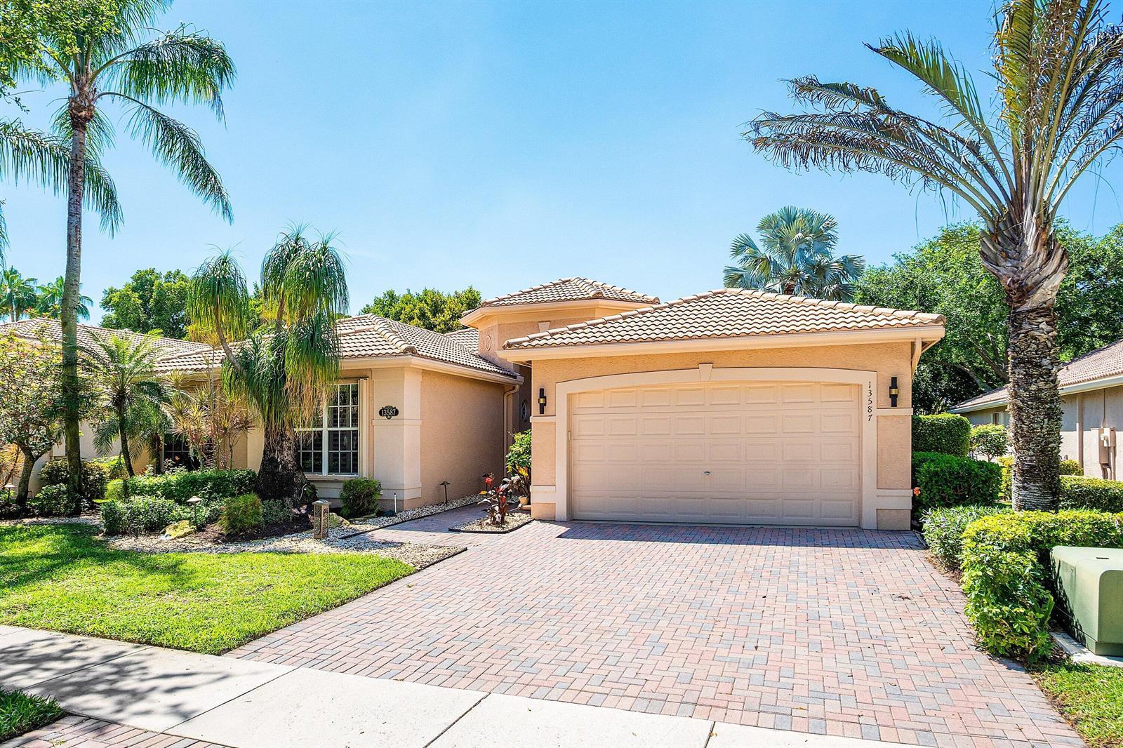 13587 Barcelona Lake Circle, Delray Beach FL 33446 photo 2