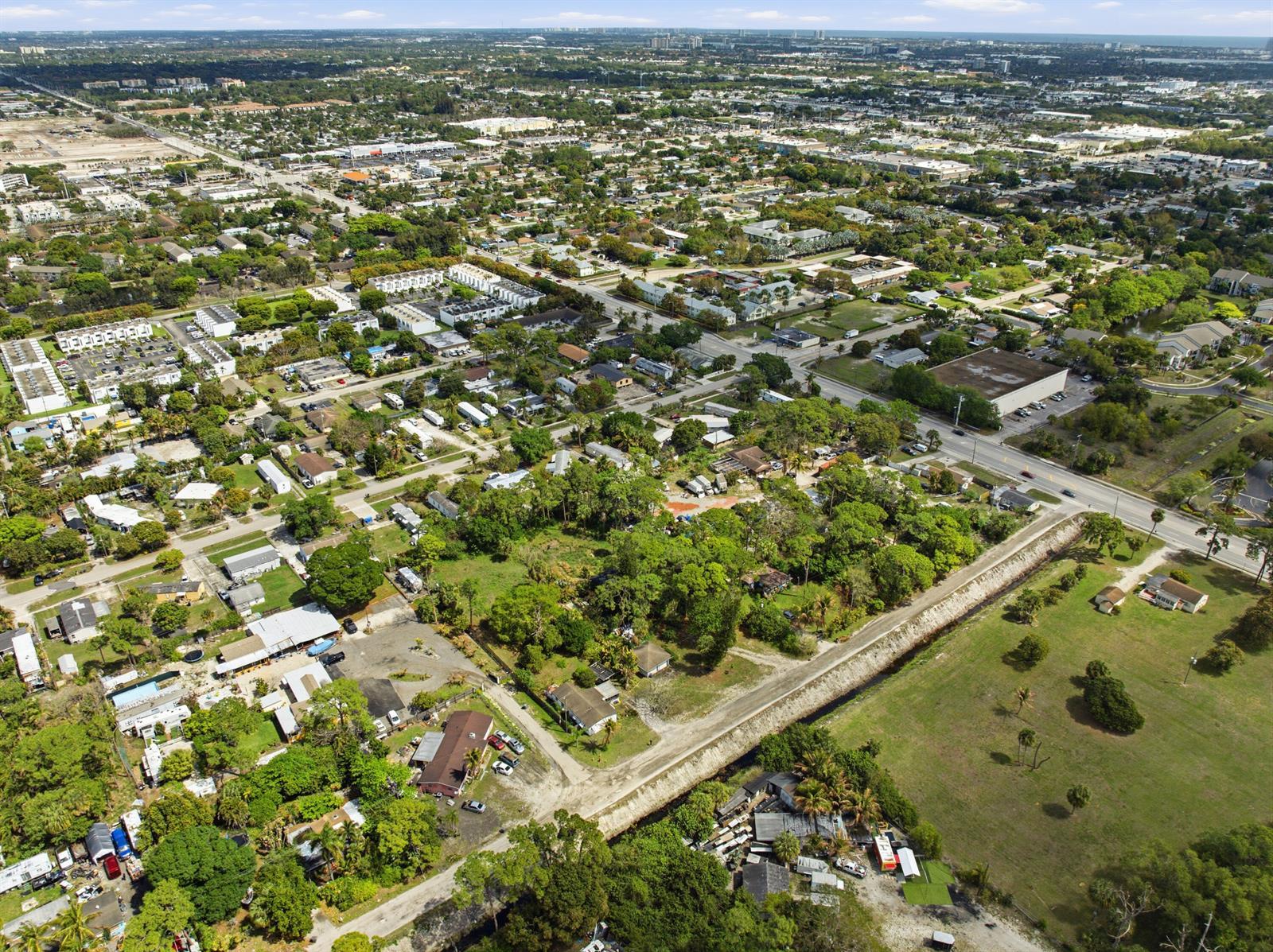 5133 Pine Grove Drive N, West Palm Beach FL 33417 photo 4